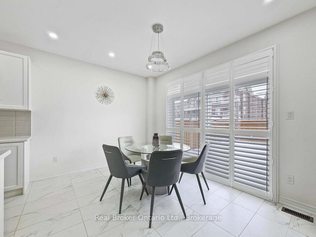Photo 11 of 37 Drake Avenue, Brant, Paris — HOMEH