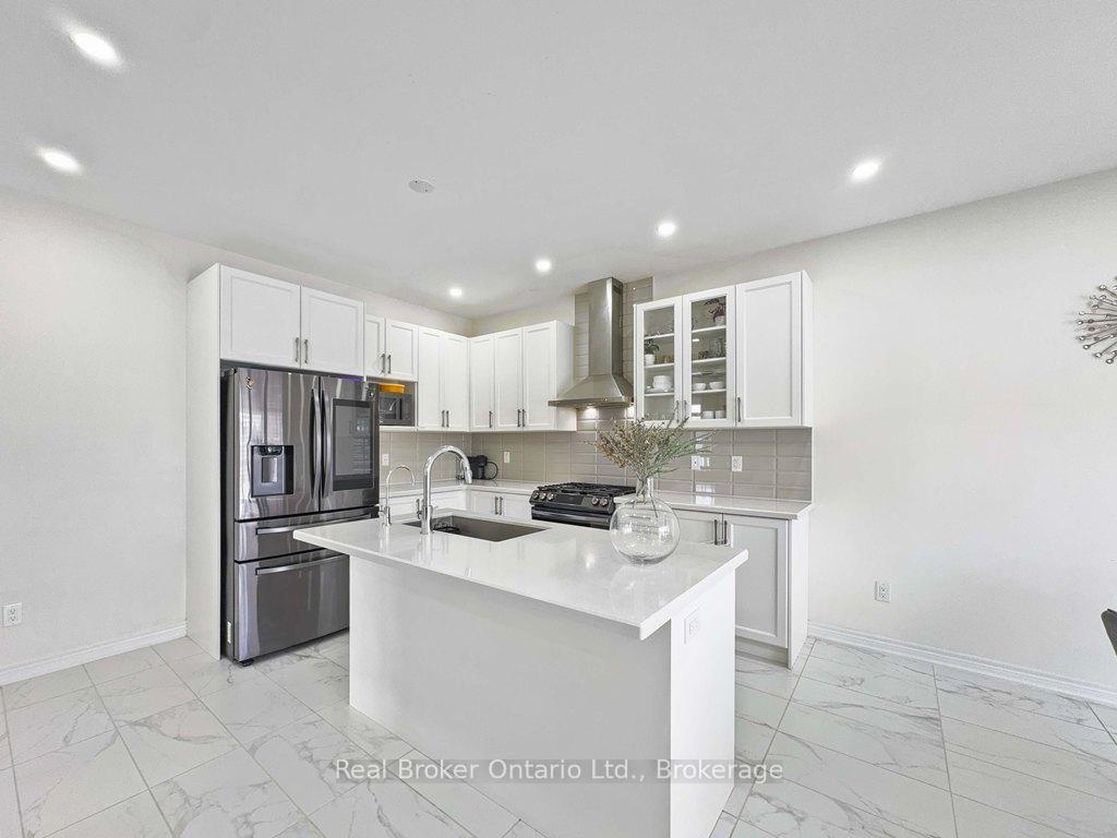 Photo 12 of 37 Drake Avenue, Brant, Paris — HOMEH