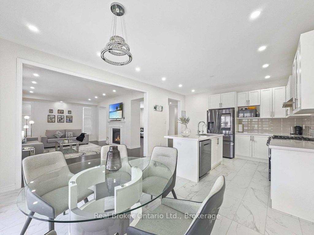 Photo 16 of 37 Drake Avenue, Brant, Paris — HOMEH