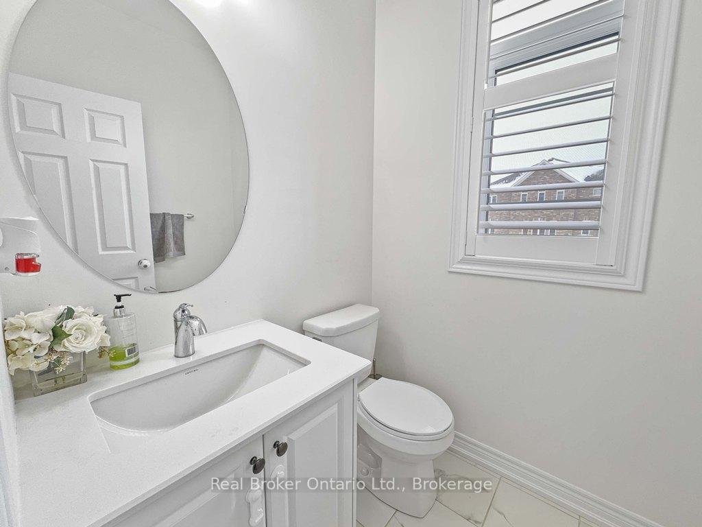 Photo 24 of 37 Drake Avenue, Brant, Paris — HOMEH