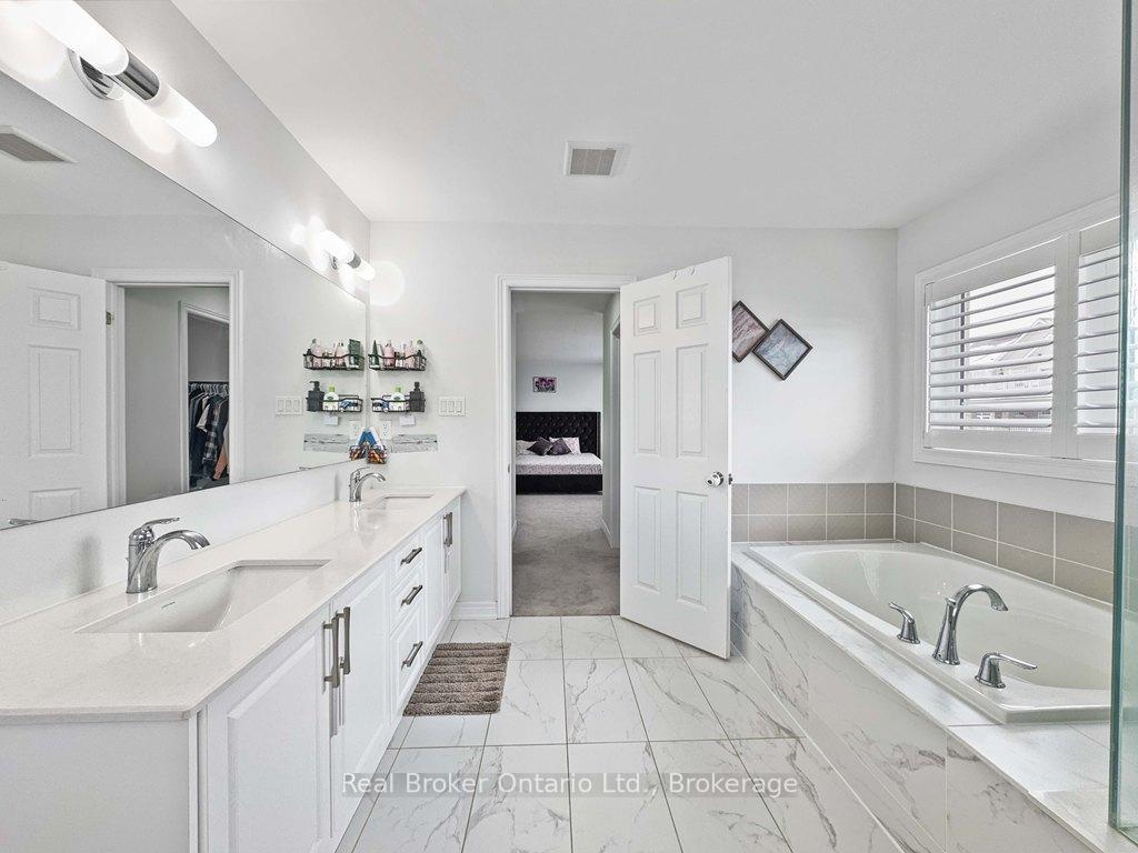 Photo 30 of 37 Drake Avenue, Brant, Paris — HOMEH
