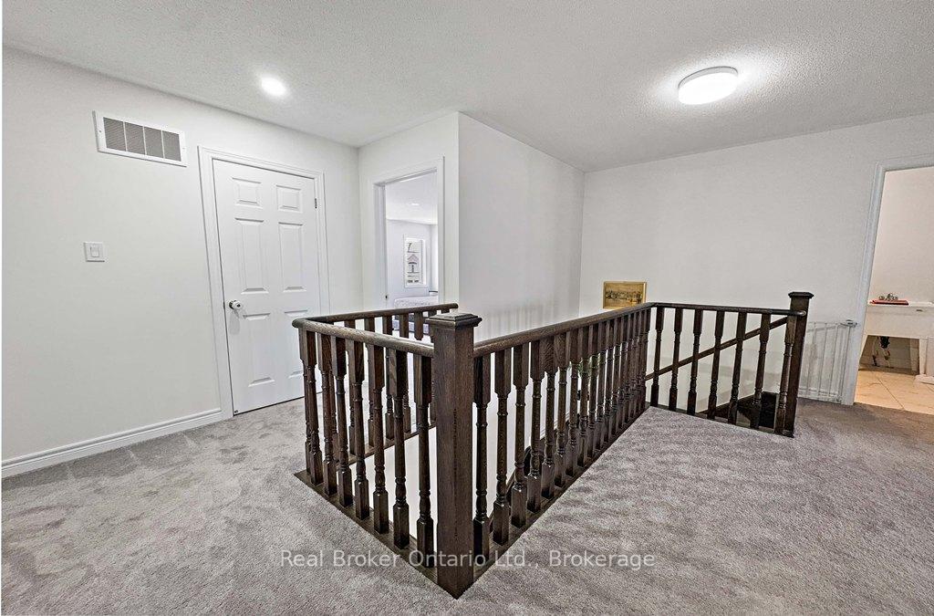 Photo 40 of 37 Drake Avenue, Brant, Paris — HOMEH