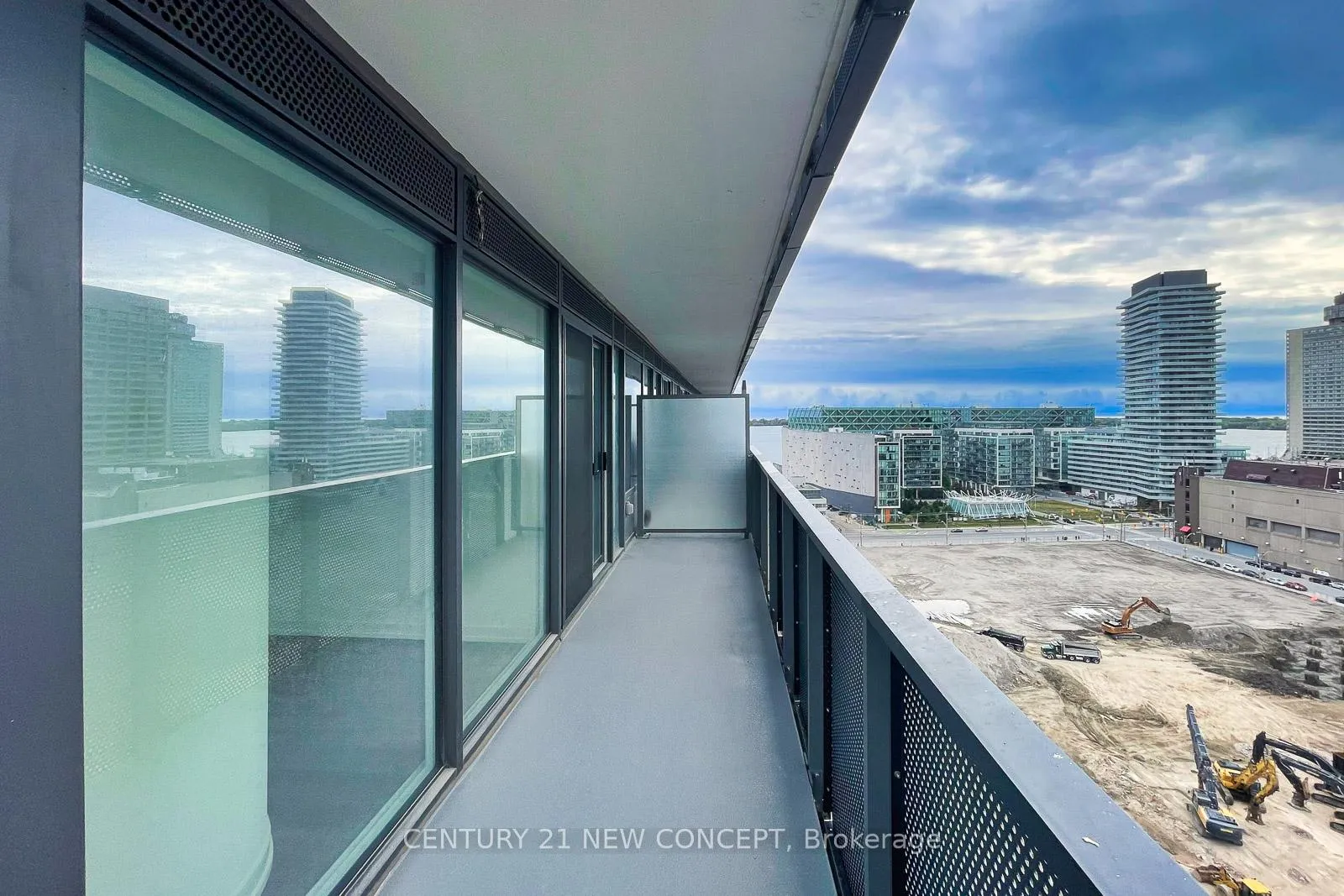 Photo 16 of Unit 1601, 55 Cooper Street, Toronto, Waterfront Communities — HOMEH