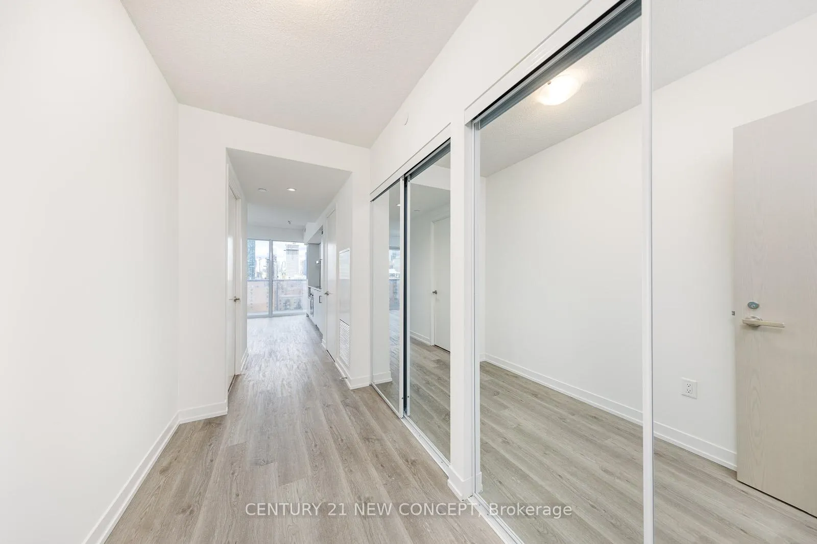 Photo 36 of Unit 1601, 55 Cooper Street, Toronto, Waterfront Communities — HOMEH