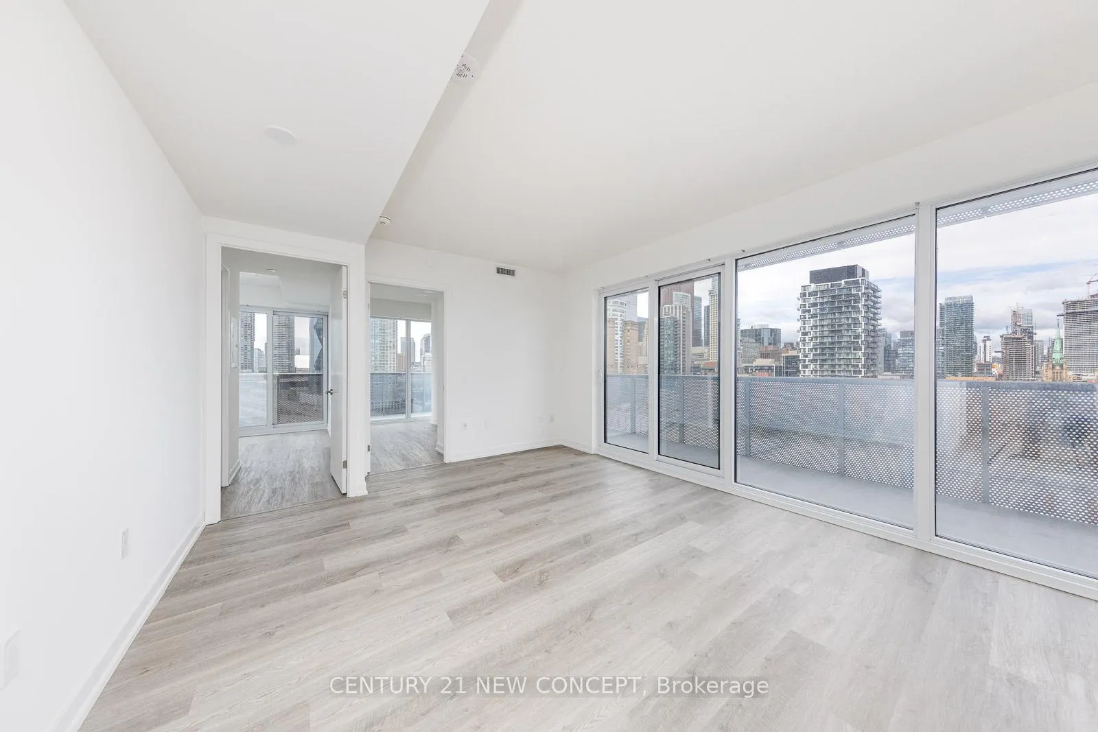 Photo 37 of Unit 1601, 55 Cooper Street, Toronto, Waterfront Communities — HOMEH