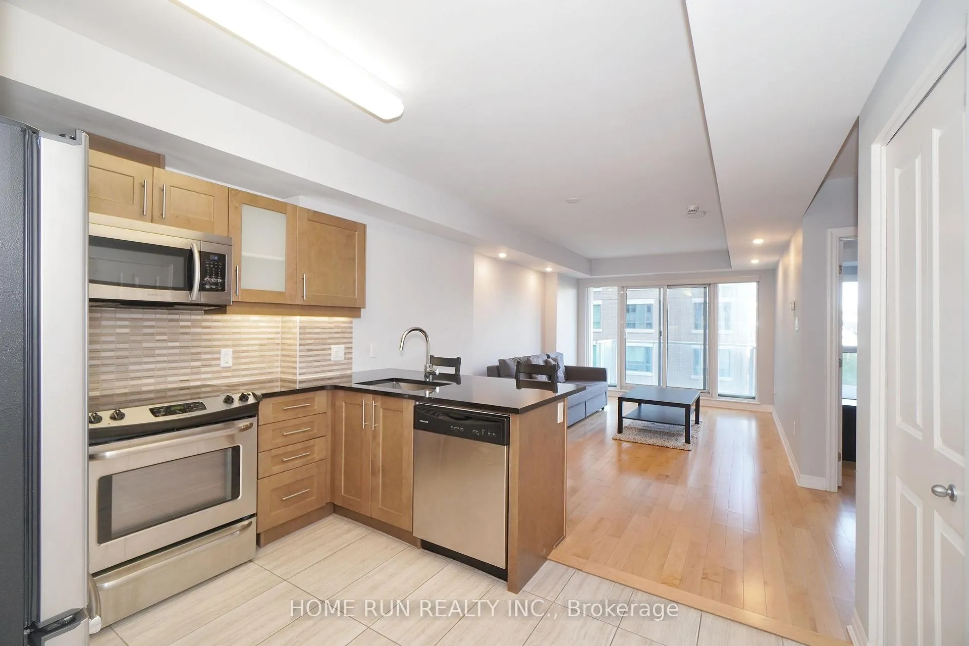 Photo 2 of Unit 603, 195 Besserer Street, Ottawa, Sandy Hill — HOMEH