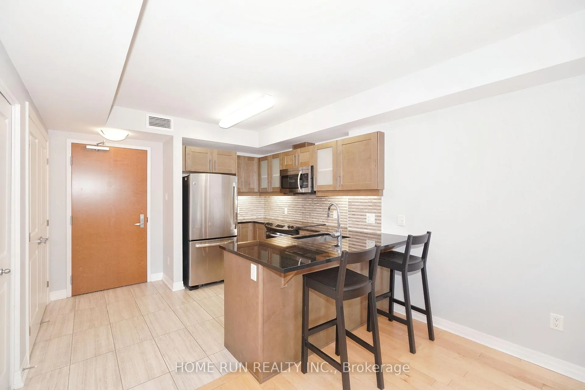 Photo 3 of Unit 603, 195 Besserer Street, Ottawa, Sandy Hill — HOMEH