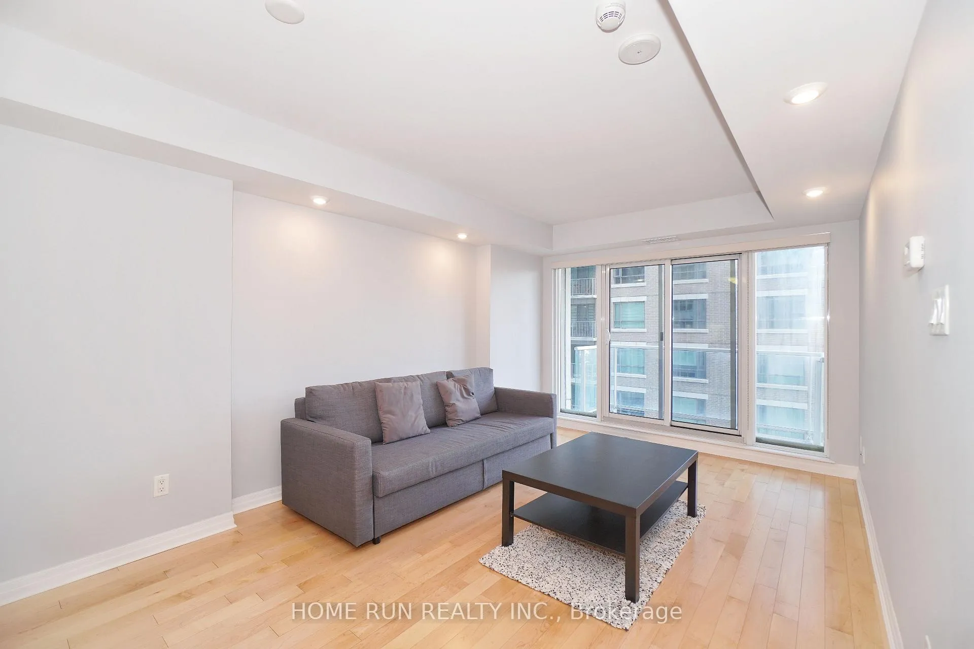 Photo 4 of Unit 603, 195 Besserer Street, Ottawa, Sandy Hill — HOMEH