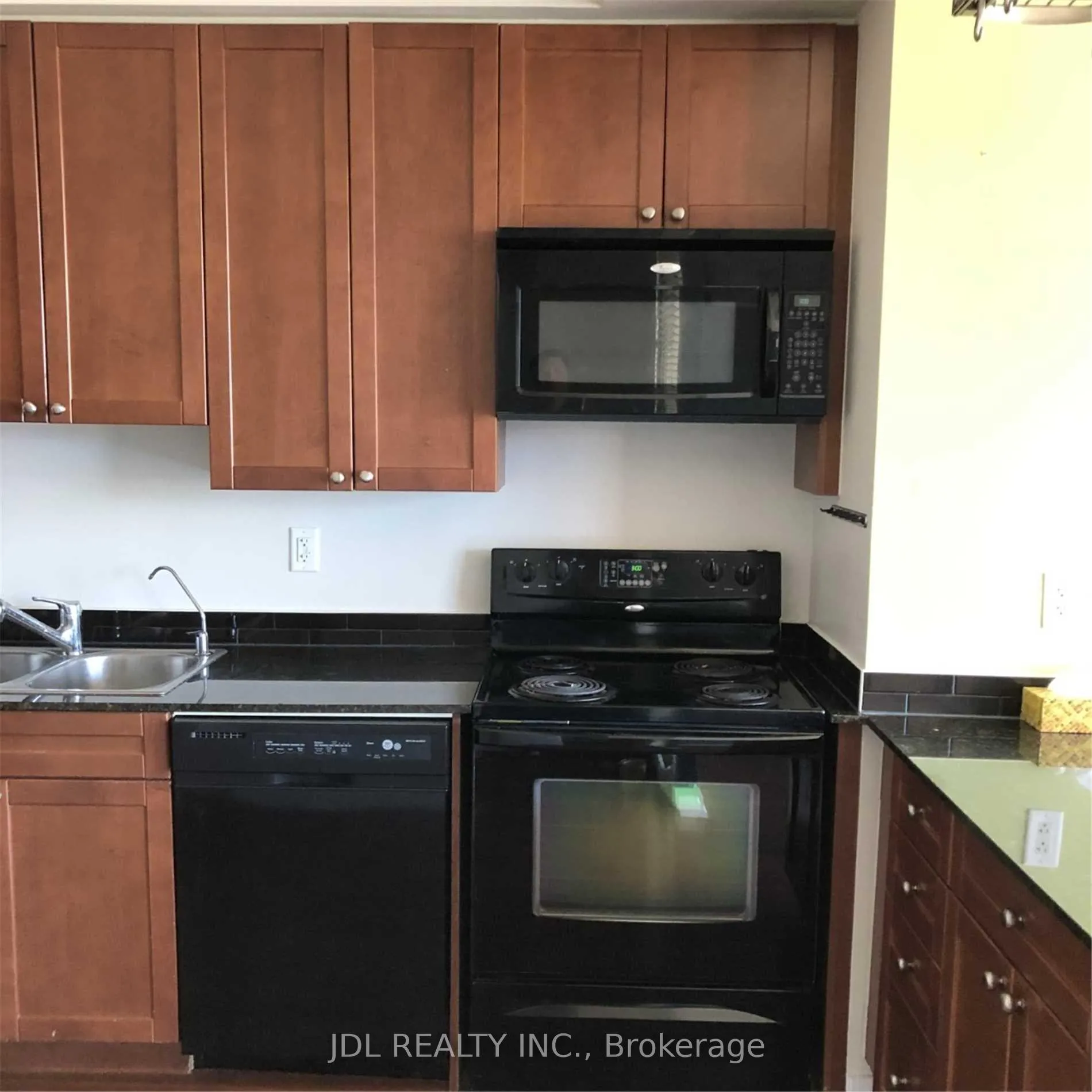 Photo 6 of Unit 1206, 30 Canterburry Plaza, Kitchener, Rosemount — HOMEH