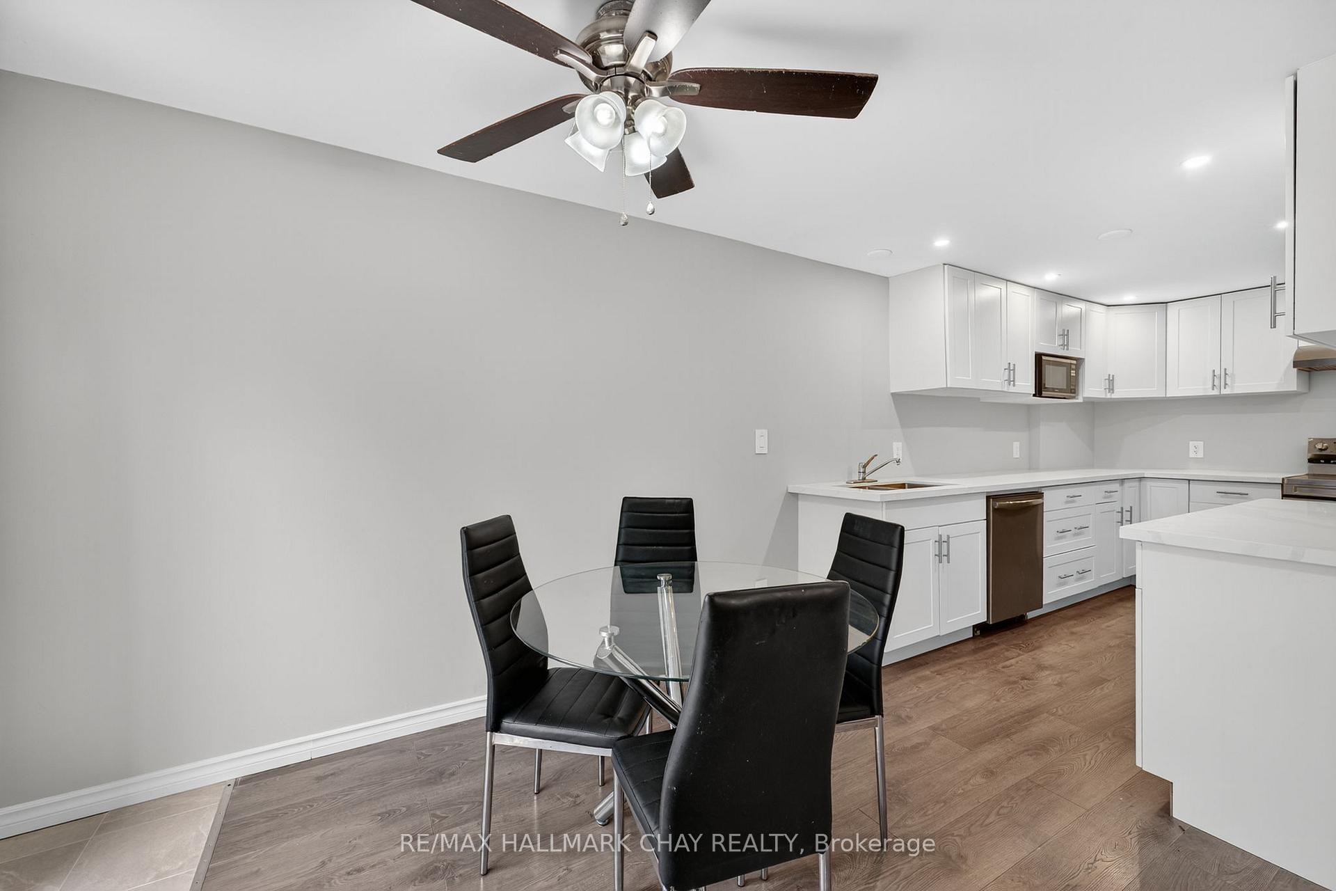 Photo 15 of 36 Mowat Crescent, Barrie, Letitia Heights — HOMEH