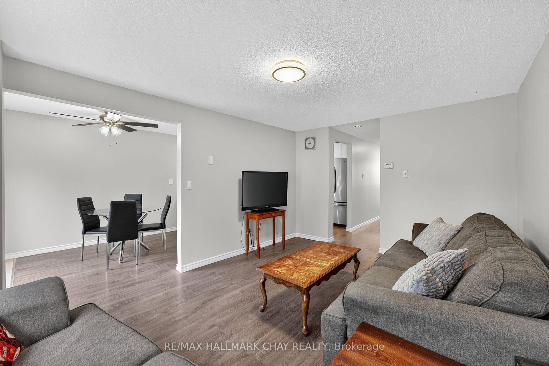 Photo 20 of 36 Mowat Crescent, Barrie, Letitia Heights — HOMEH