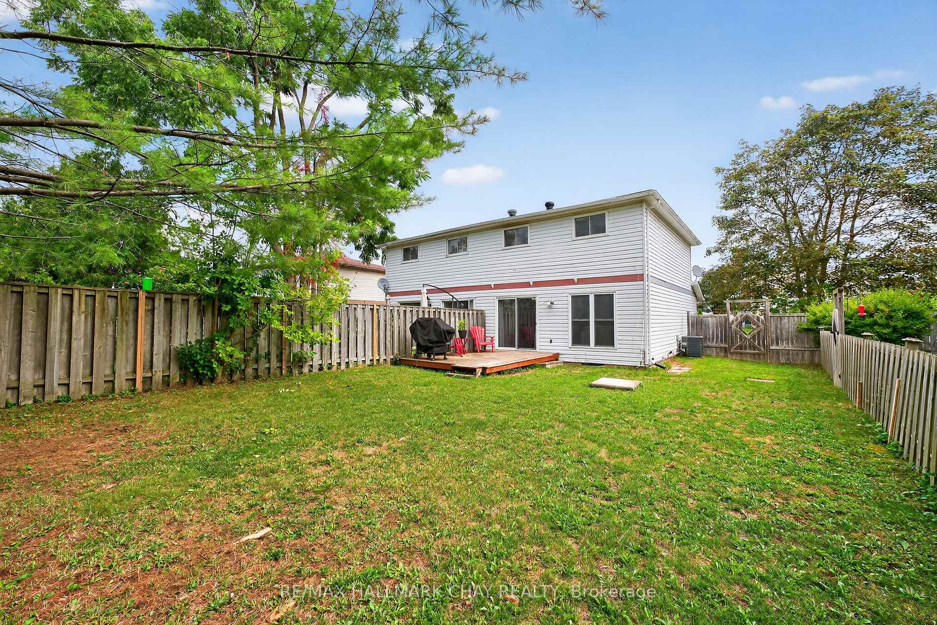 Photo 39 of 36 Mowat Crescent, Barrie, Letitia Heights — HOMEH