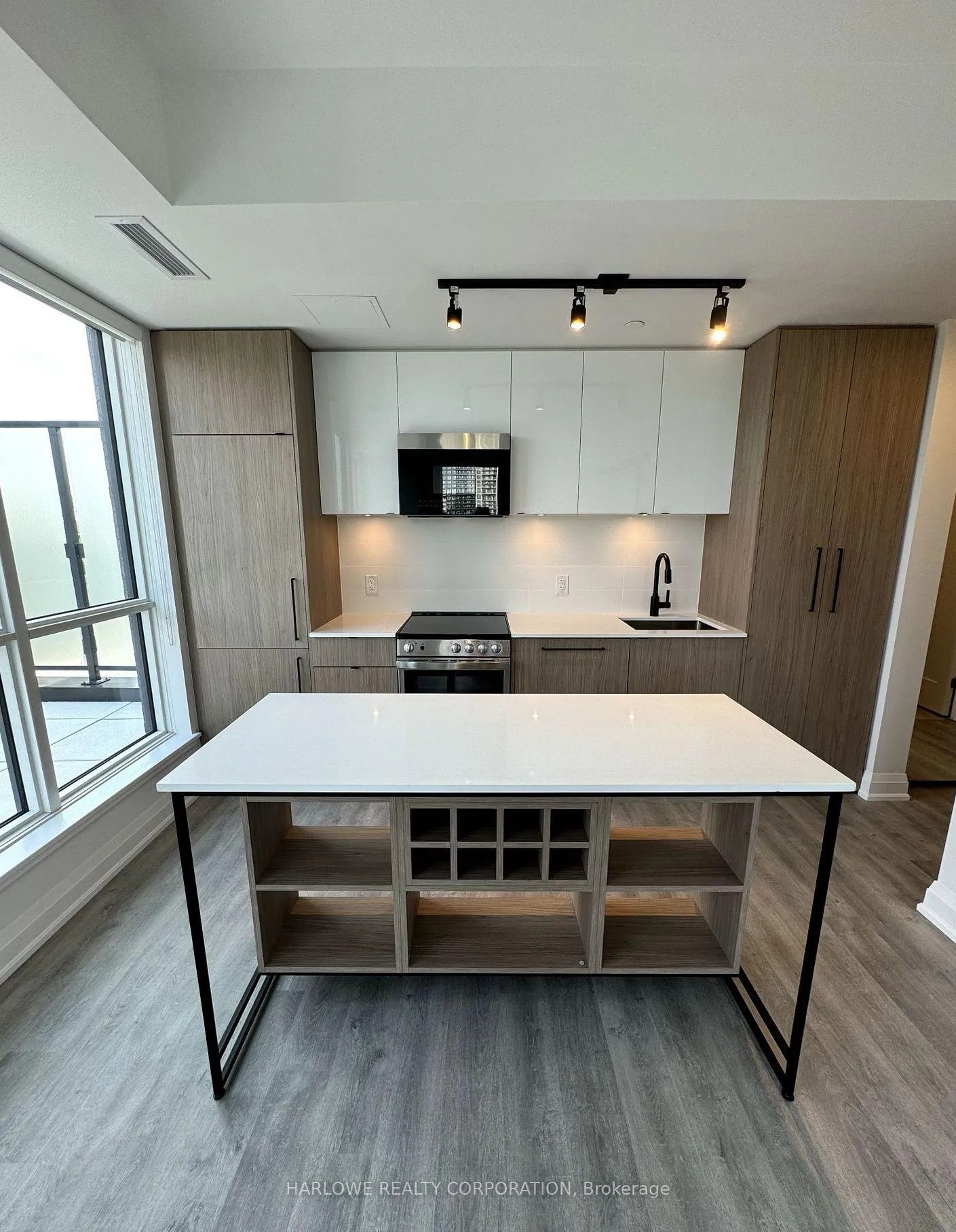 Photo 1 of Unit 613, 2369 Danforth Avenue, Toronto, East End-Danforth — HOMEH