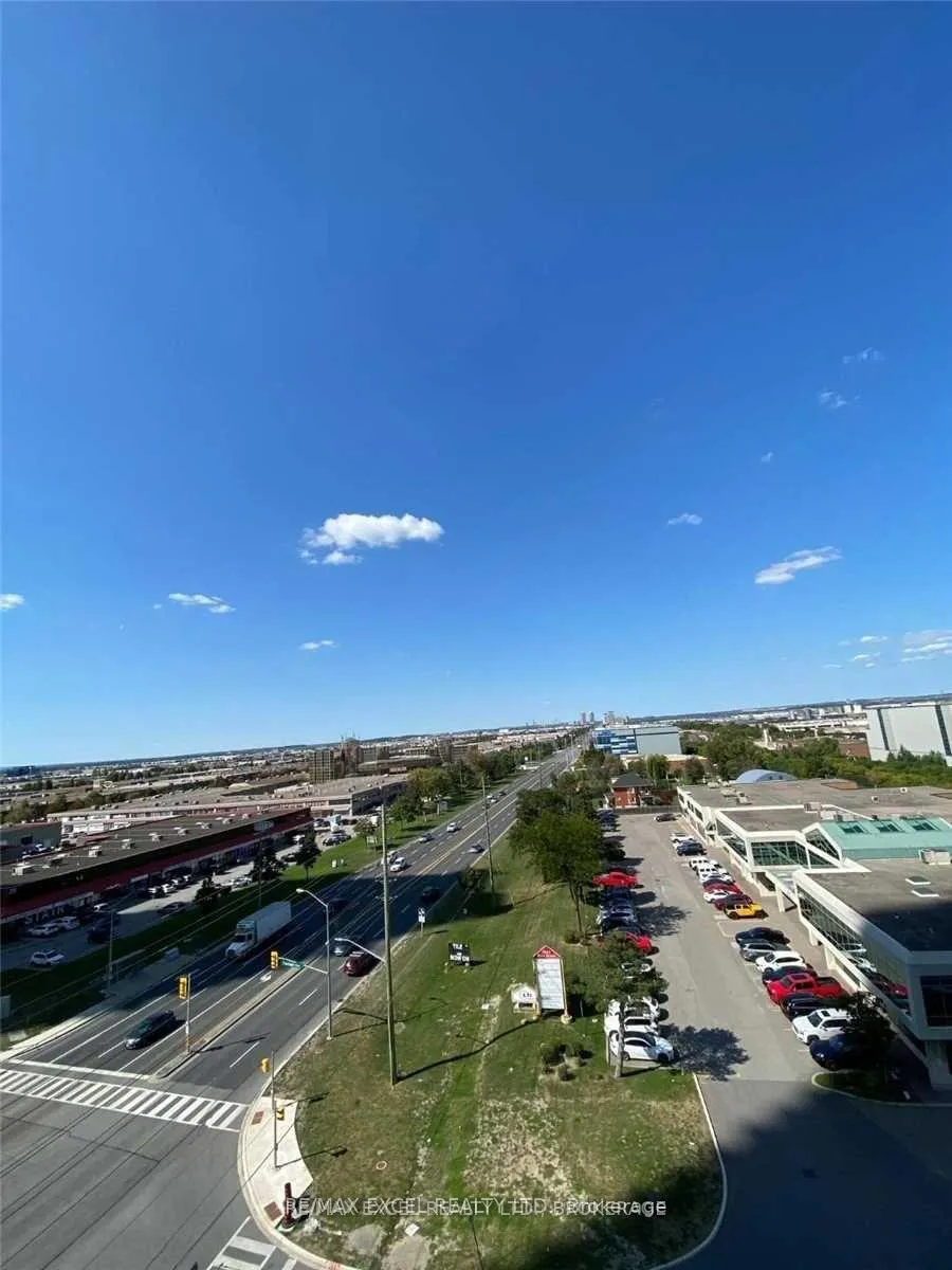 Photo 6 of Unit 814, 7895 Jane Street, Vaughan, Concord — HOMEH