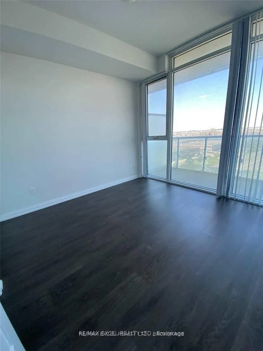Photo 8 of Unit 814, 7895 Jane Street, Vaughan, Concord — HOMEH