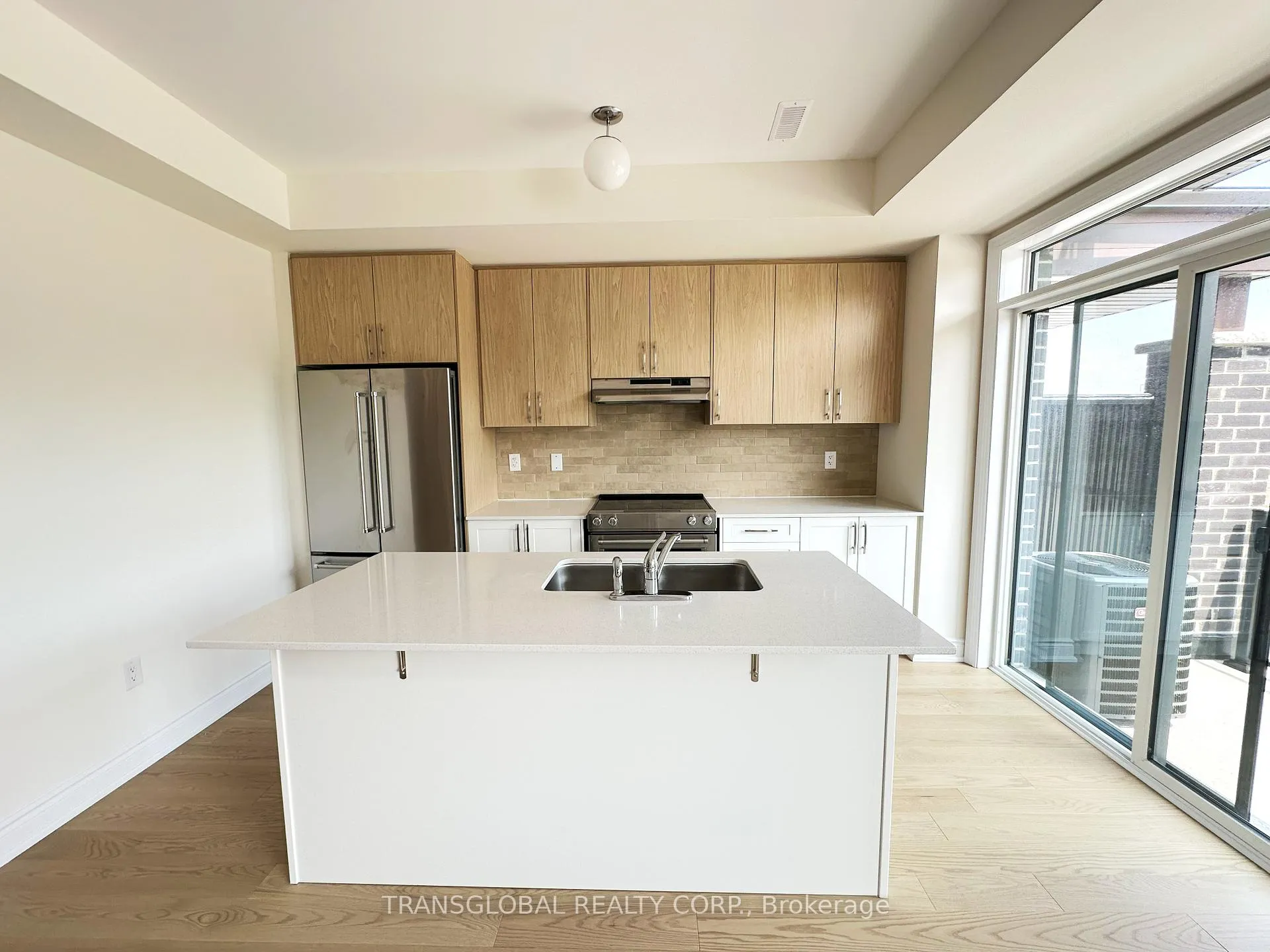 Photo 15 of 120 Thule Street, Vaughan, Vellore Village — HOMEH