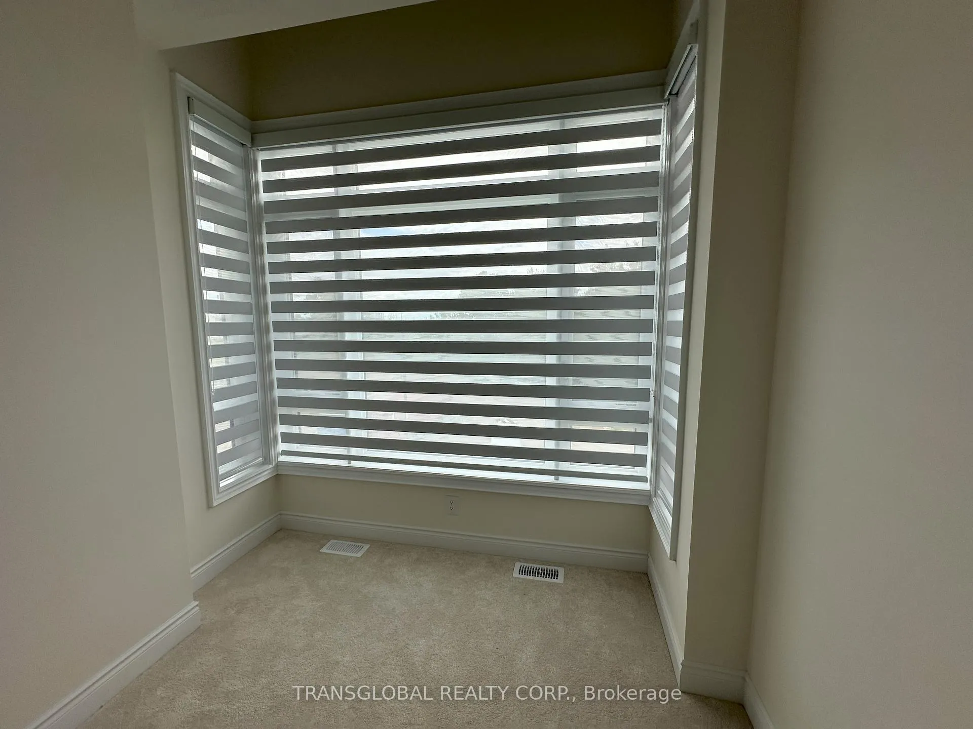 Photo 32 of 120 Thule Street, Vaughan, Vellore Village — HOMEH