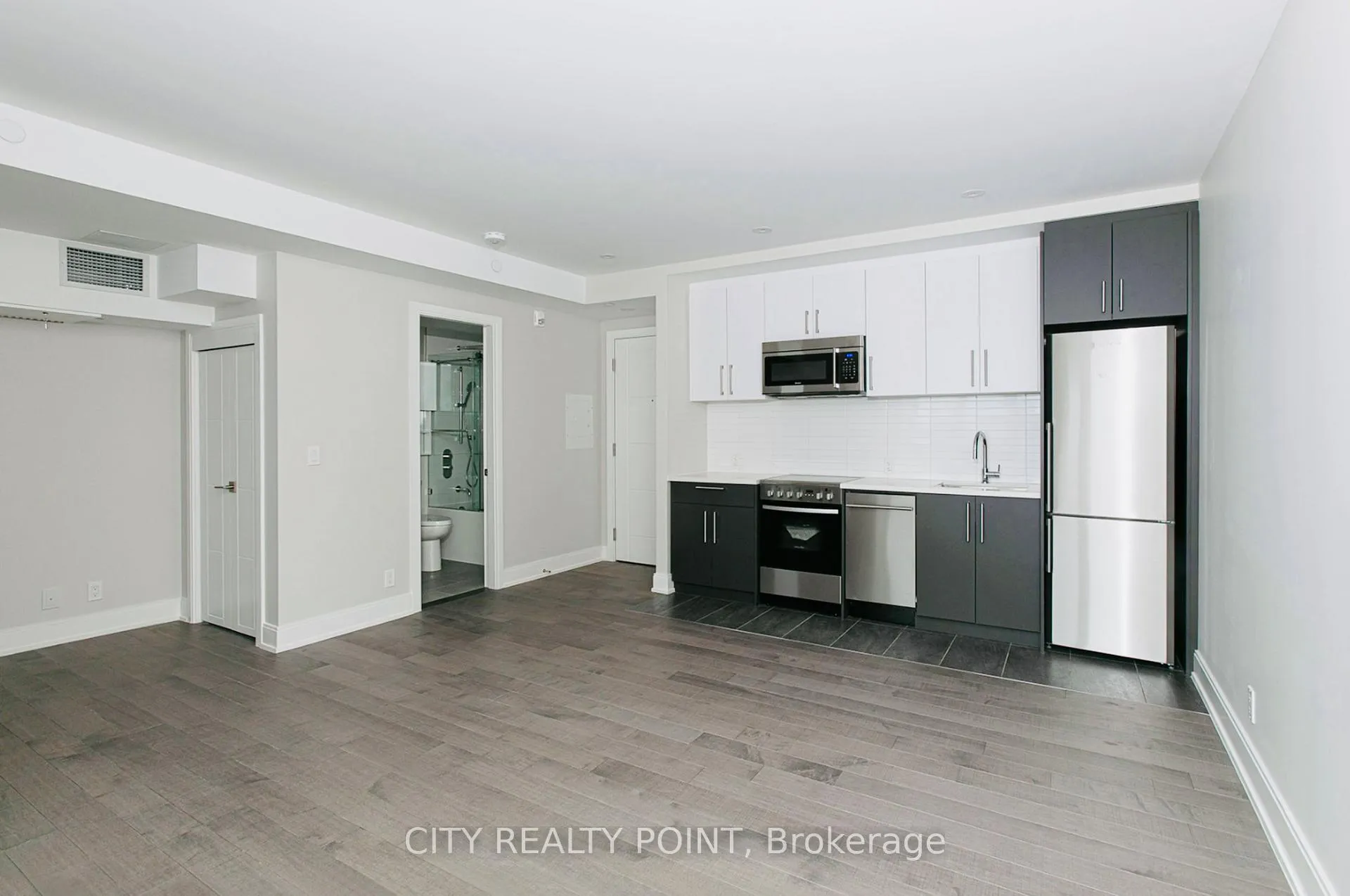 Photo 15 of Unit 702, 11 Walmer Street, Toronto, The Annex — HOMEH