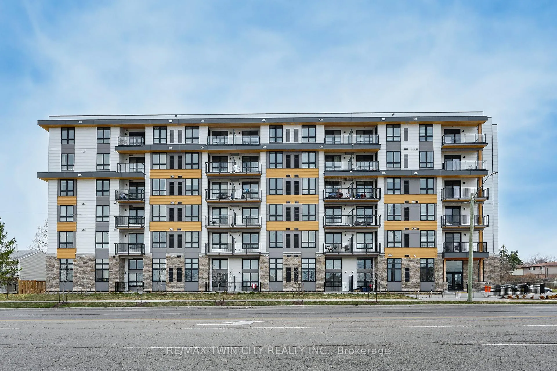 Photo 2 of Unit 213, 101 Golden Eagle Road, Waterloo — HOMEH