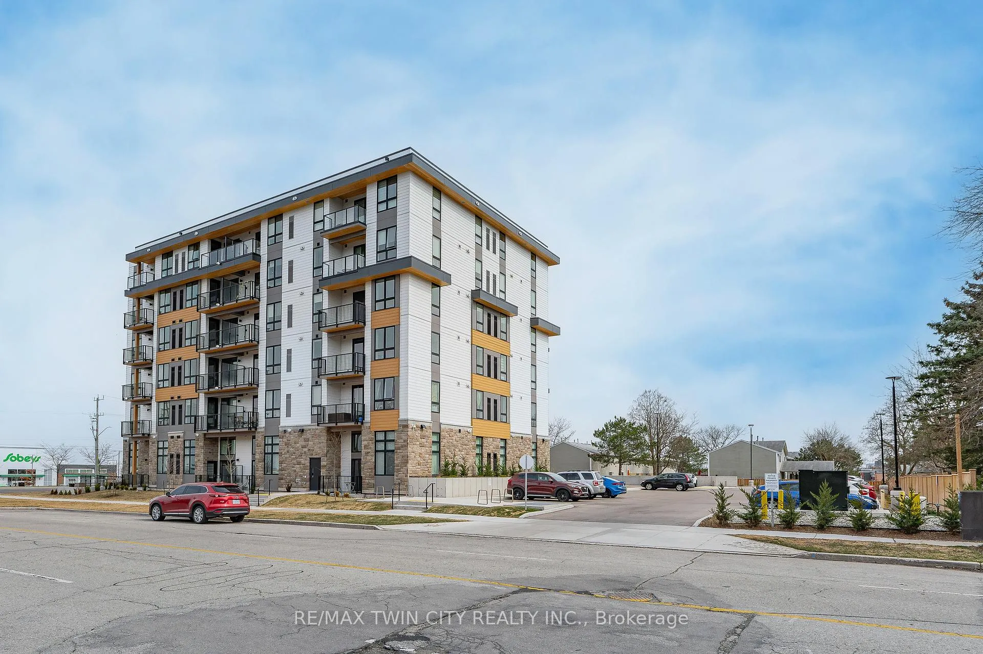 Photo 3 of Unit 213, 101 Golden Eagle Road, Waterloo — HOMEH
