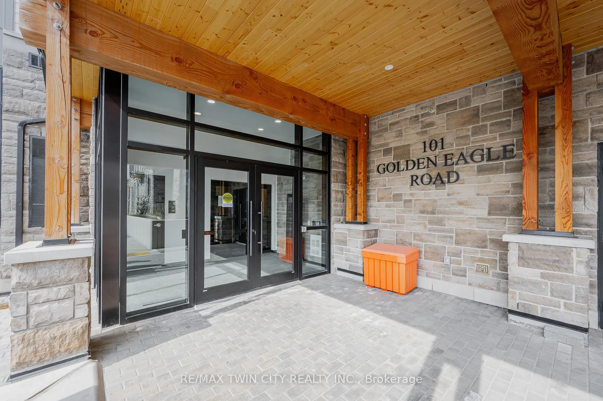 Photo 7 of Unit 213, 101 Golden Eagle Road, Waterloo — HOMEH