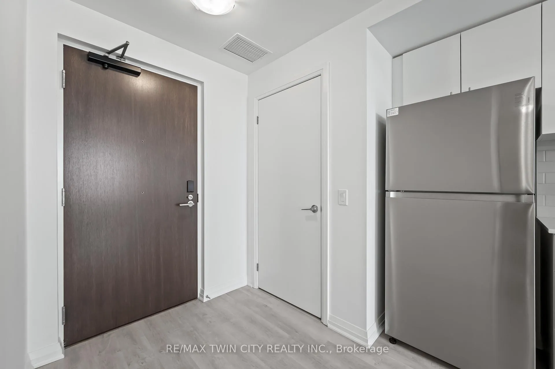 Photo 15 of Unit 213, 101 Golden Eagle Road, Waterloo — HOMEH
