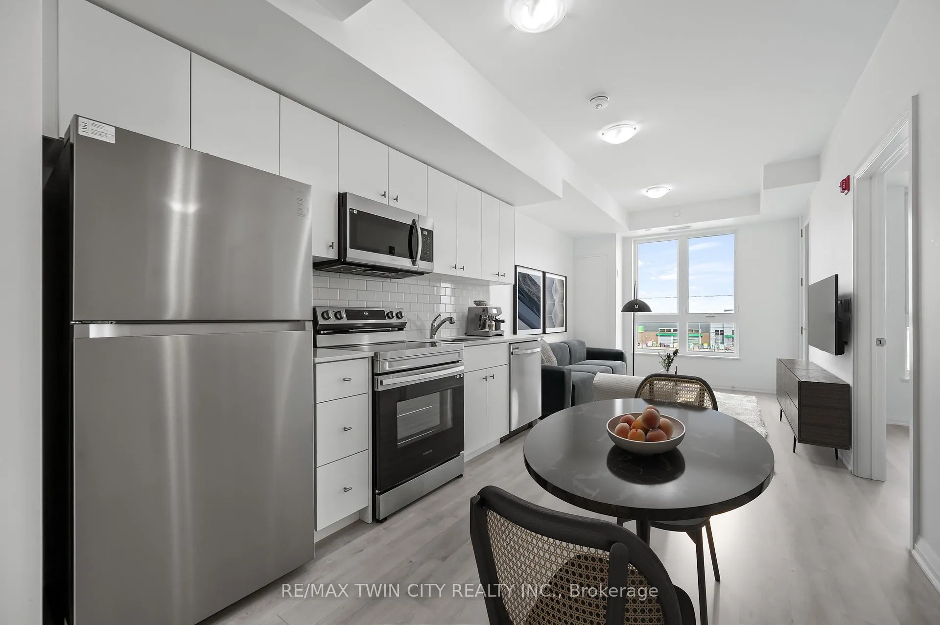 Photo 16 of Unit 213, 101 Golden Eagle Road, Waterloo — HOMEH