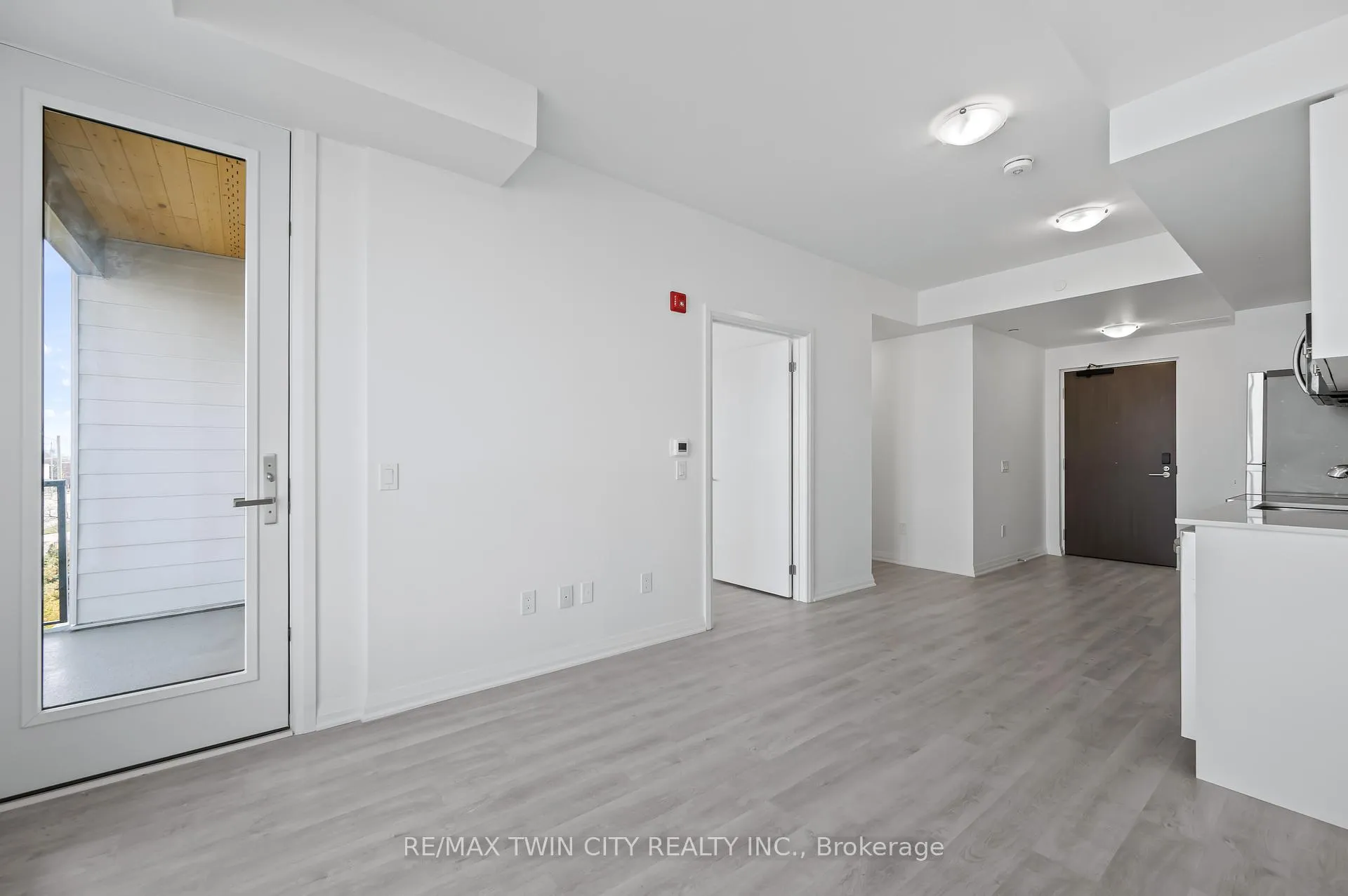 Photo 23 of Unit 213, 101 Golden Eagle Road, Waterloo — HOMEH