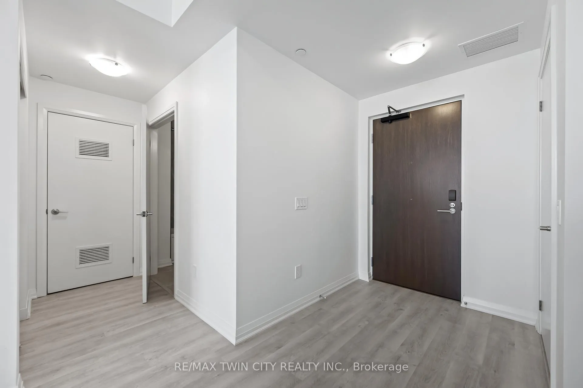 Photo 27 of Unit 213, 101 Golden Eagle Road, Waterloo — HOMEH
