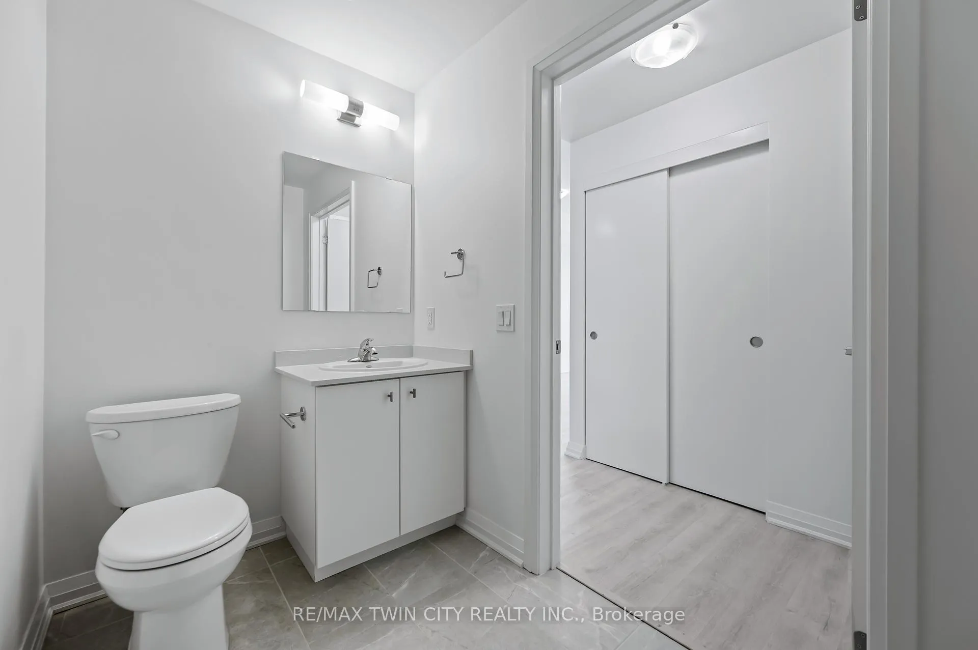Photo 30 of Unit 213, 101 Golden Eagle Road, Waterloo — HOMEH