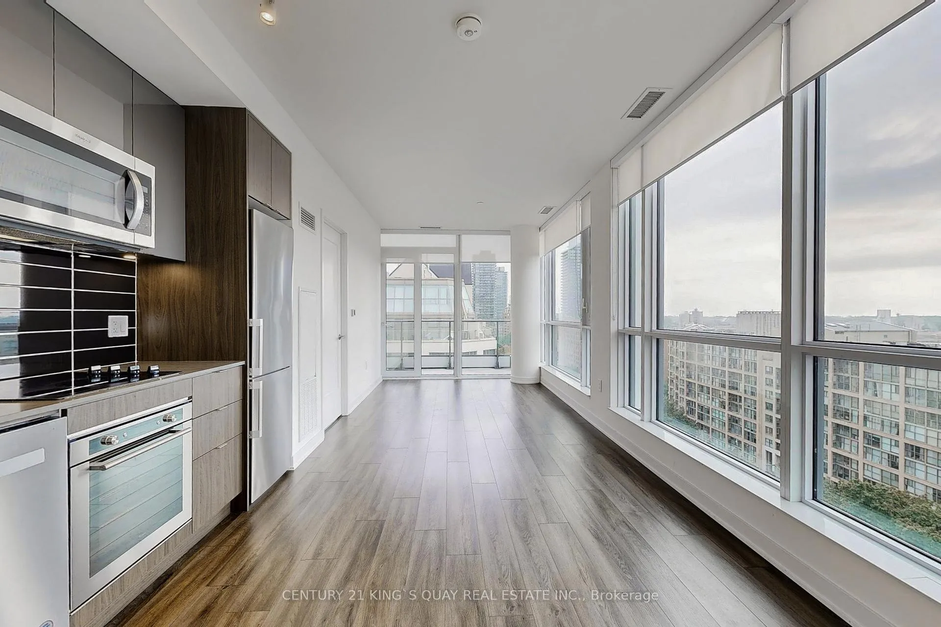 Photo 2 of Unit 1022, 60 Princess Street, Toronto, Waterfront Communities — HOMEH