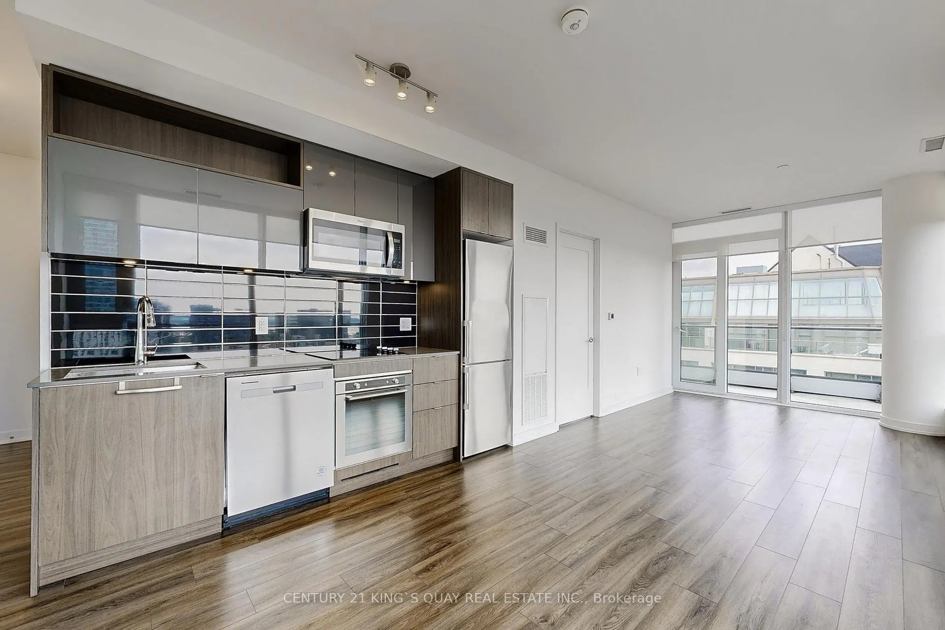 Photo 4 of Unit 1022, 60 Princess Street, Toronto, Waterfront Communities — HOMEH