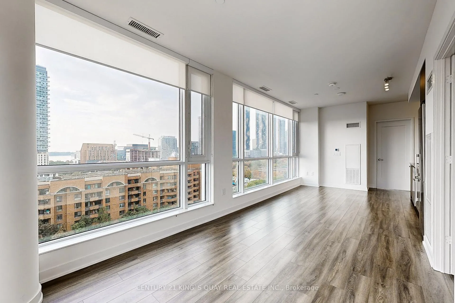 Photo 7 of Unit 1022, 60 Princess Street, Toronto, Waterfront Communities — HOMEH