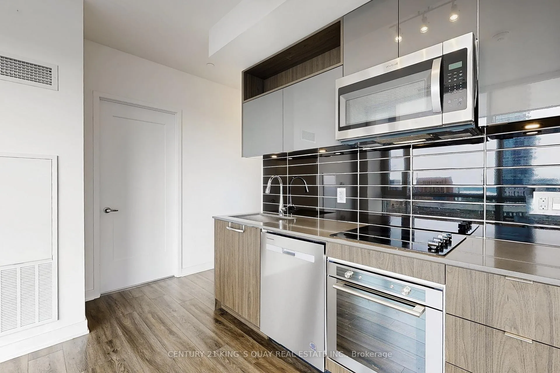Photo 11 of Unit 1022, 60 Princess Street, Toronto, Waterfront Communities — HOMEH
