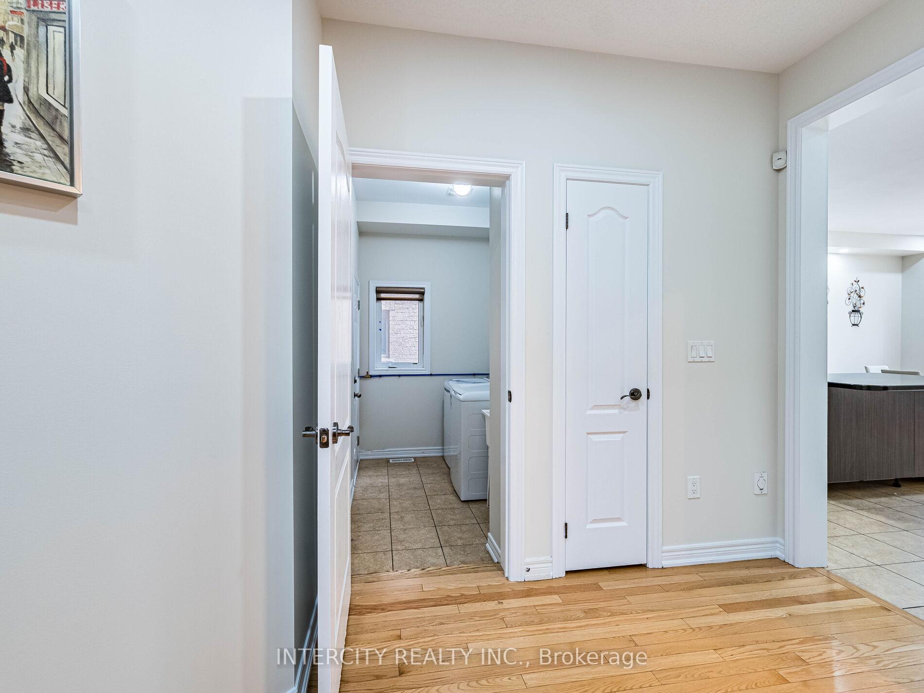 Photo 20 of 27 Exton Road, Brampton, Credit Valley — HOMEH