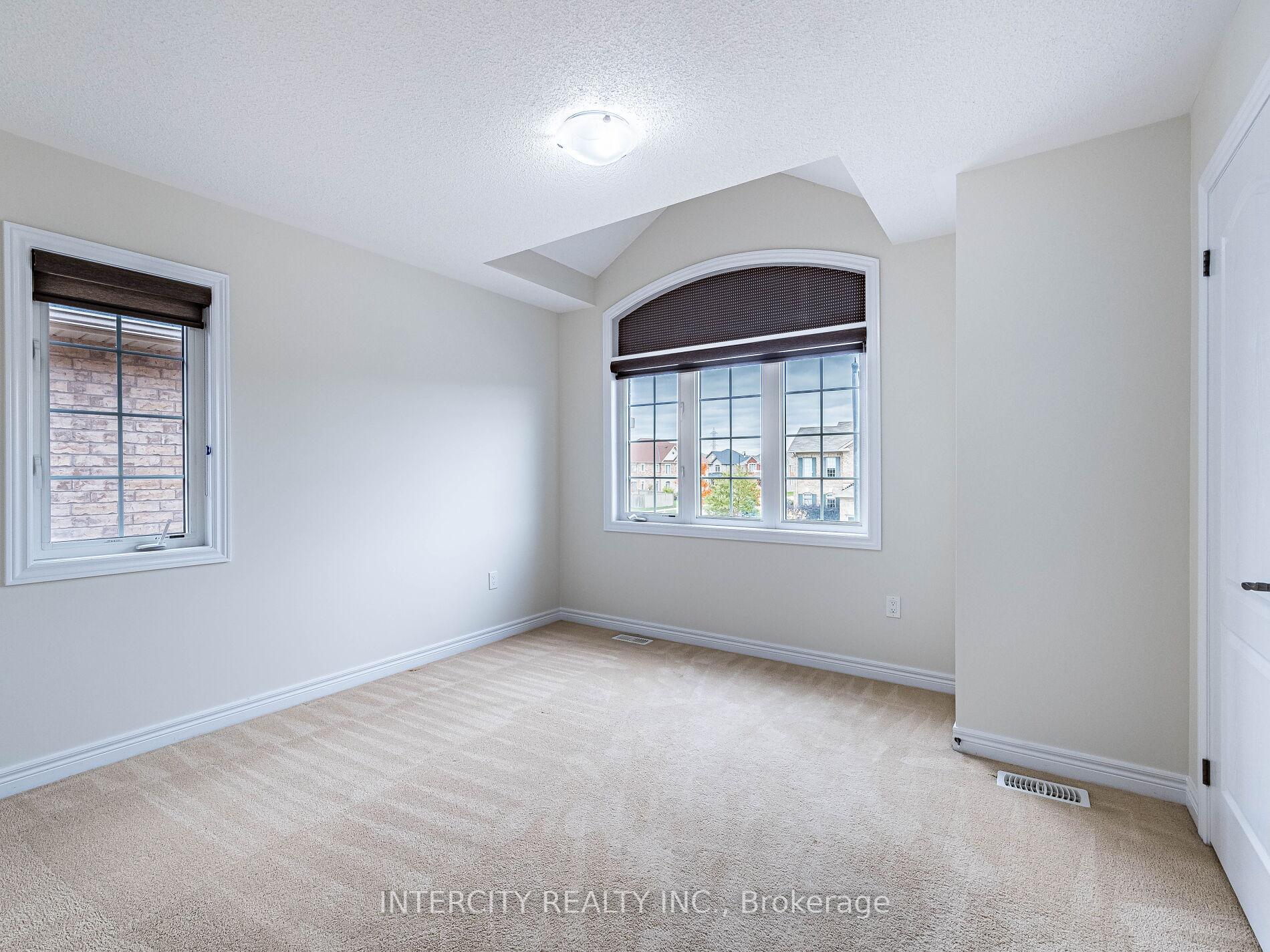 Photo 30 of 27 Exton Road, Brampton, Credit Valley — HOMEH