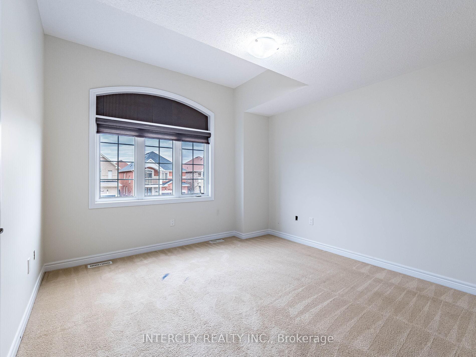 Photo 32 of 27 Exton Road, Brampton, Credit Valley — HOMEH
