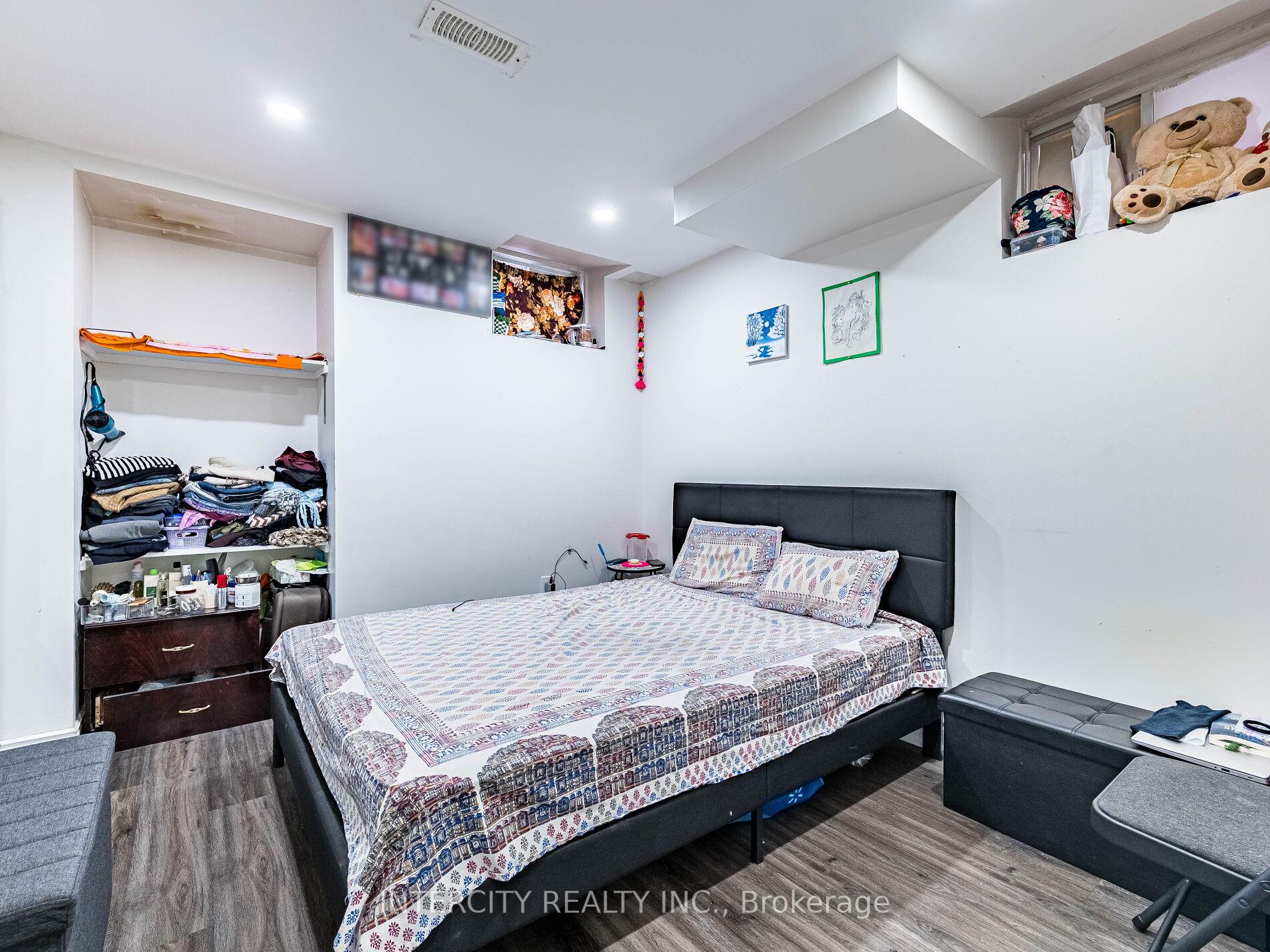 Photo 40 of 27 Exton Road, Brampton, Credit Valley — HOMEH