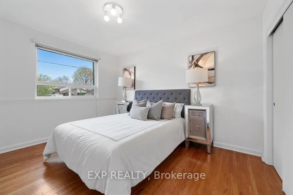 Photo 18 of Unit Main Fl, 14 Webster Drive, Aurora, Aurora Highlands — HOMEH
