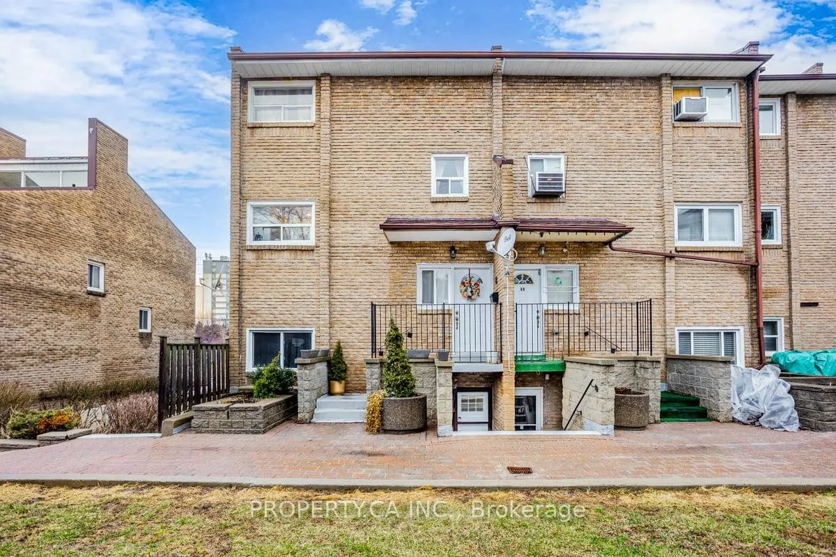 Front of Unit 66, 91 Muir Drive
