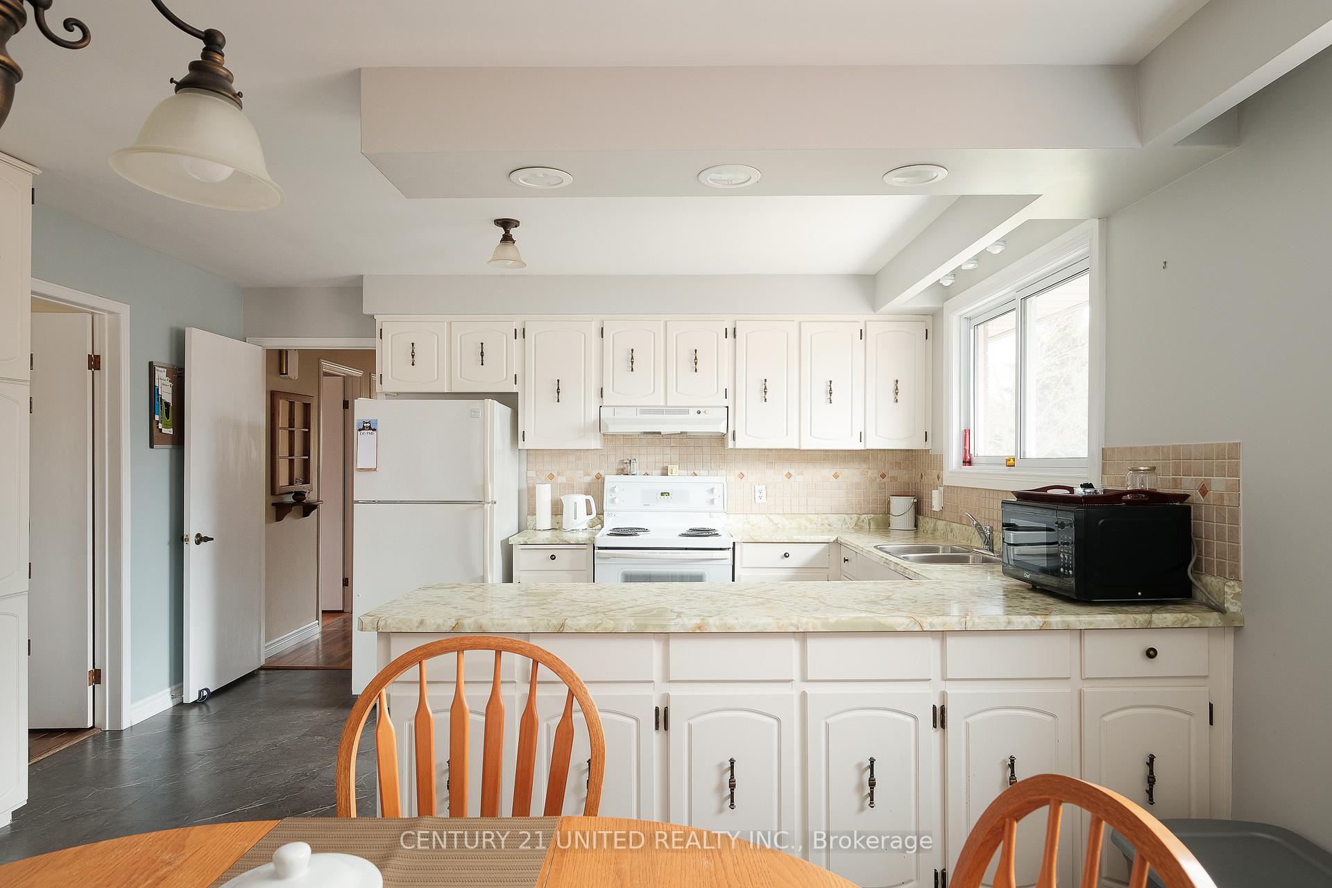 Photo 9 of 360 Margaret Street, Cobourg — HOMEH