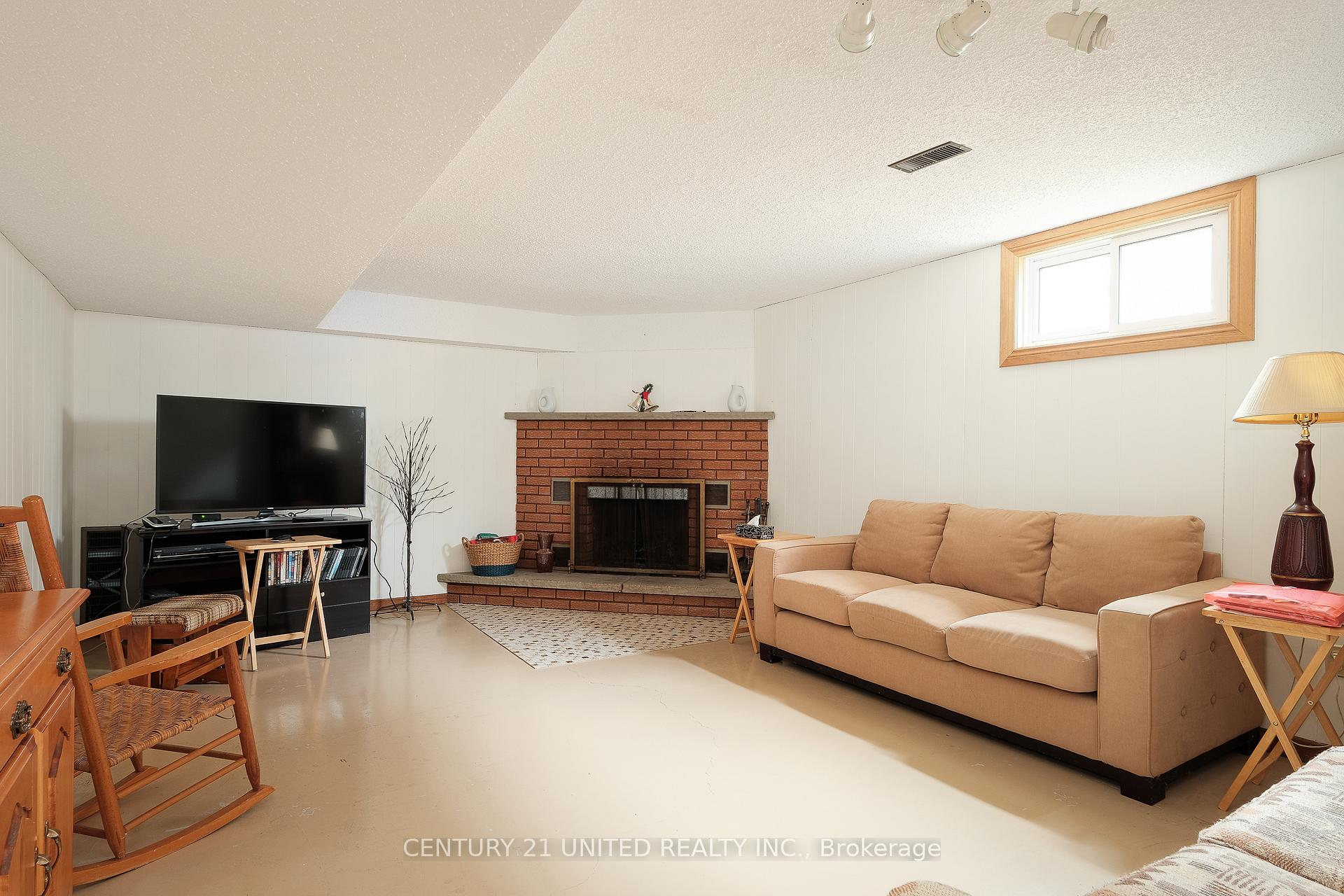 Photo 27 of 360 Margaret Street, Cobourg — HOMEH
