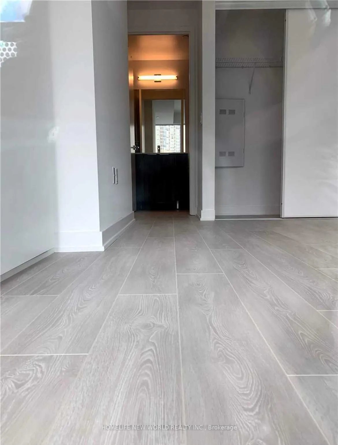 Photo 4 of Unit 516, 15 Queens Quay E, Toronto, Waterfront Communities — HOMEH