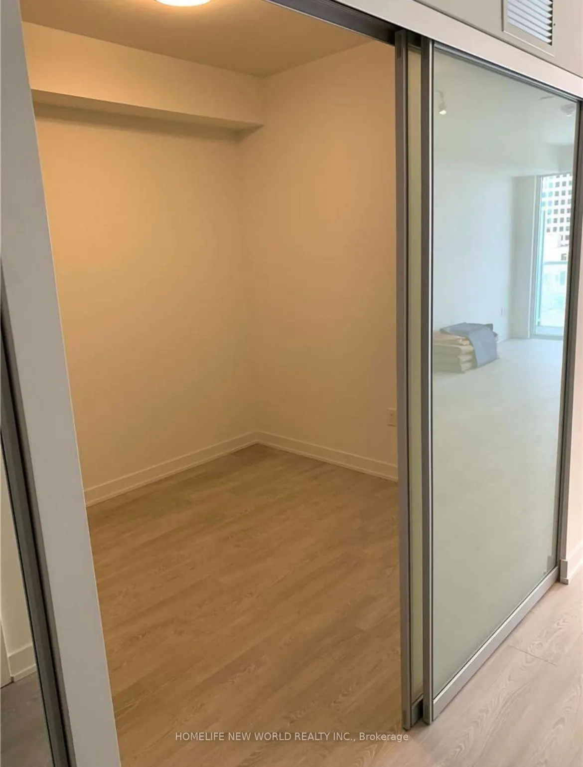 Photo 8 of Unit 516, 15 Queens Quay E, Toronto, Waterfront Communities — HOMEH