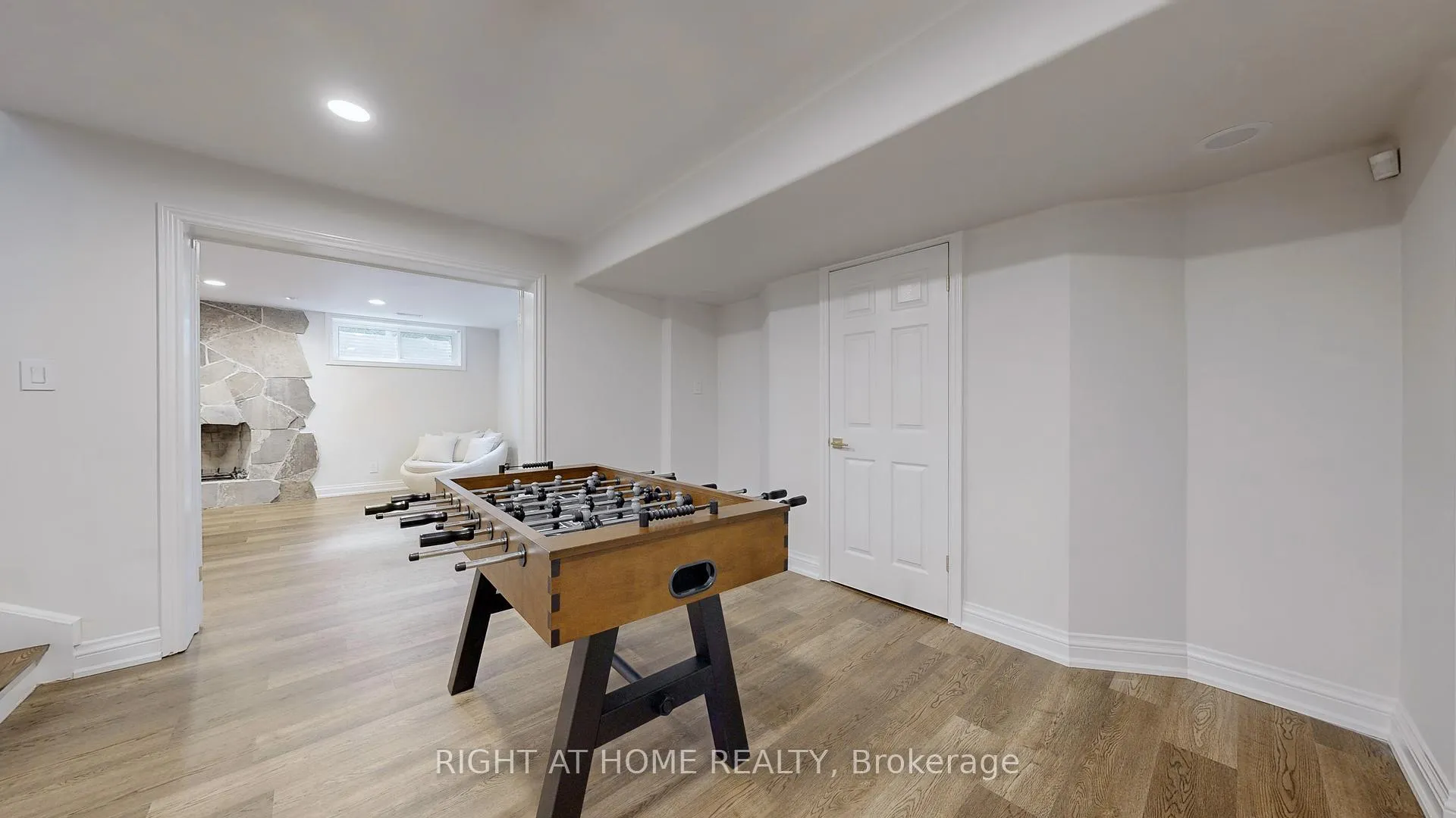 Photo 26 of 1 Brendan Court, Markham, Bayview Glen — HOMEH