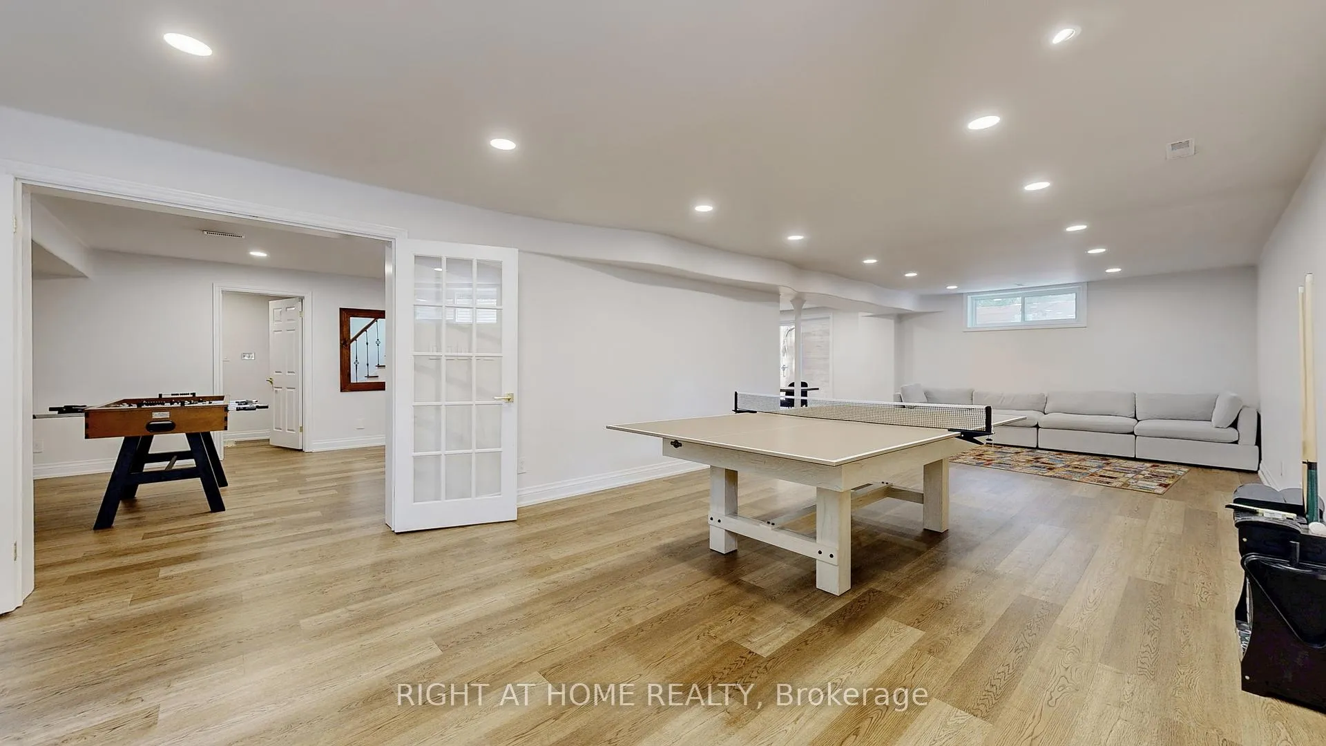 Photo 28 of 1 Brendan Court, Markham, Bayview Glen — HOMEH