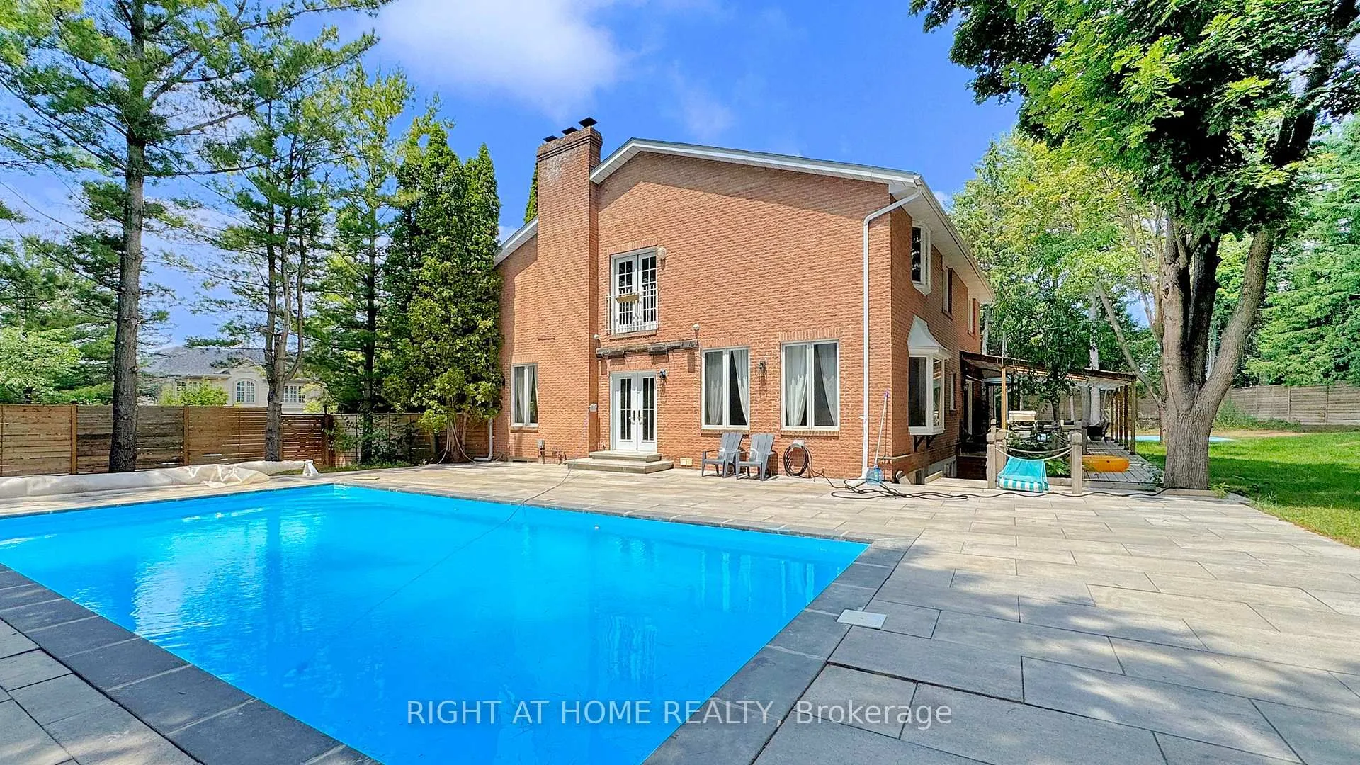 Photo 41 of 1 Brendan Court, Markham, Bayview Glen — HOMEH