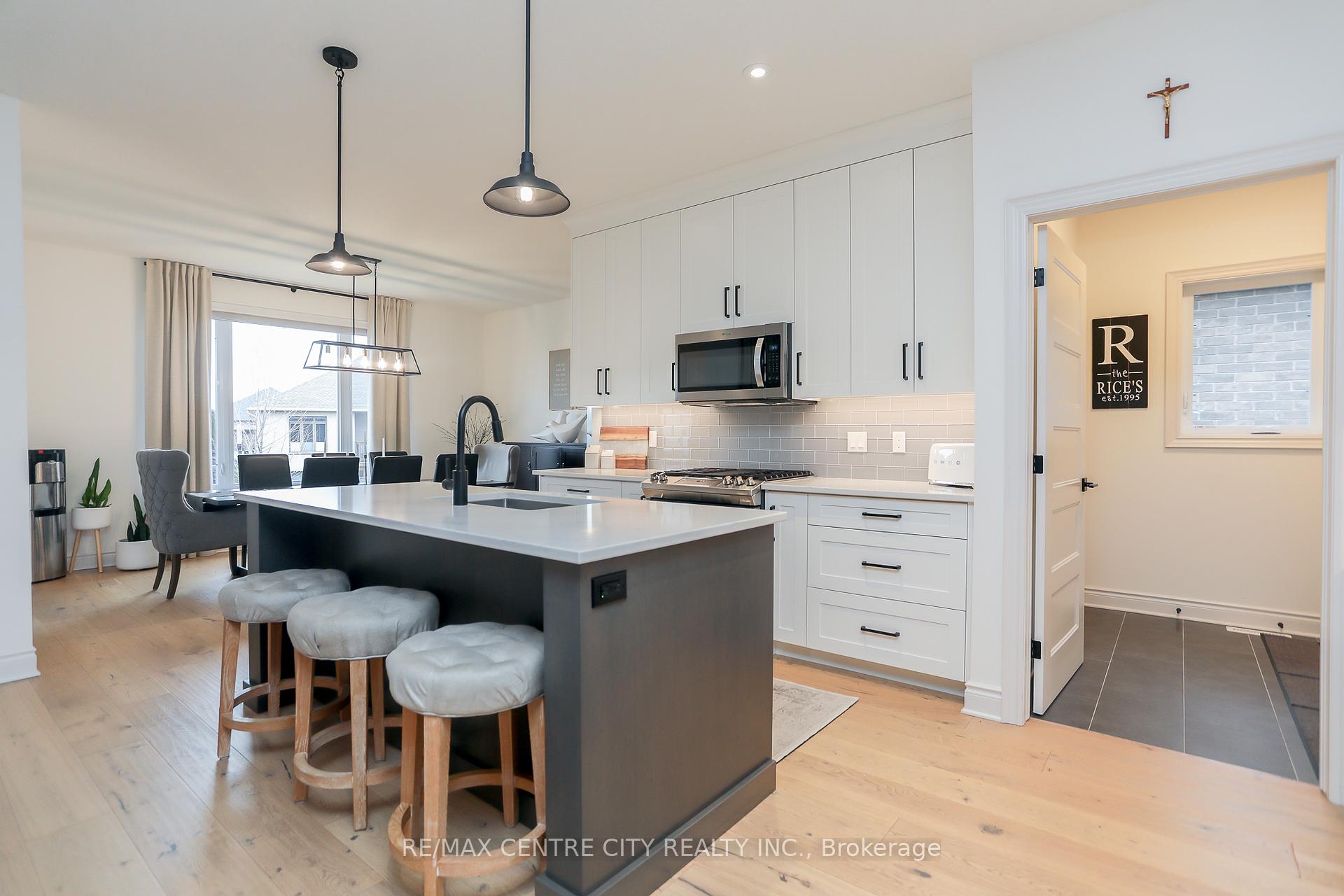 Photo 4 of 116 Robin Ridge Drive, Central Elgin, Belmont — HOMEH