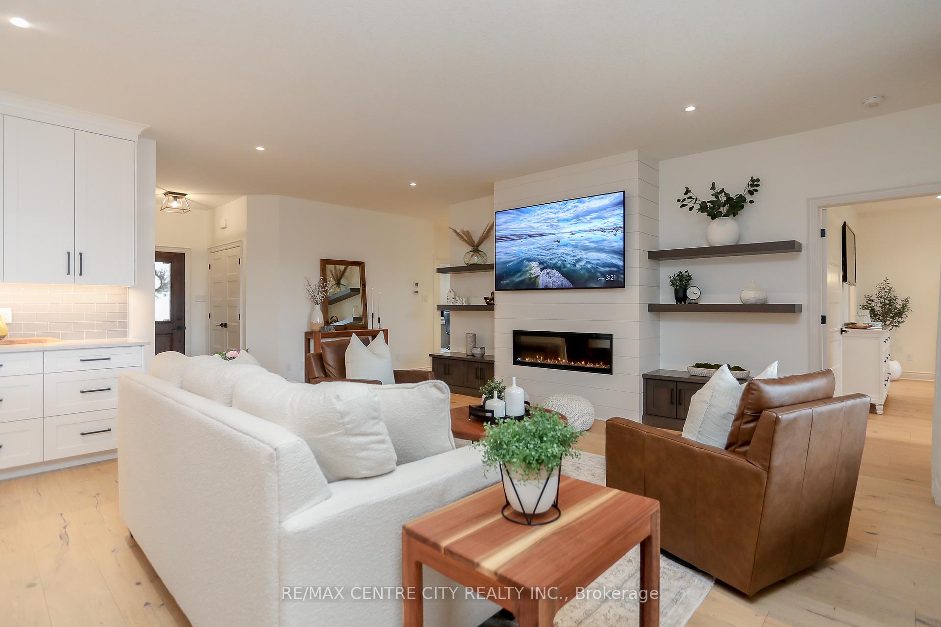 Photo 14 of 116 Robin Ridge Drive, Central Elgin, Belmont — HOMEH