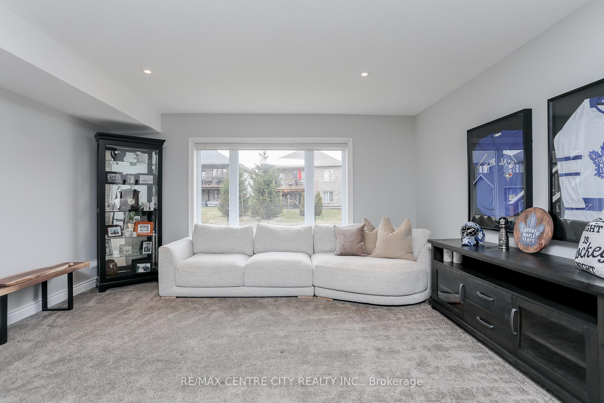 Photo 36 of 116 Robin Ridge Drive, Central Elgin, Belmont — HOMEH